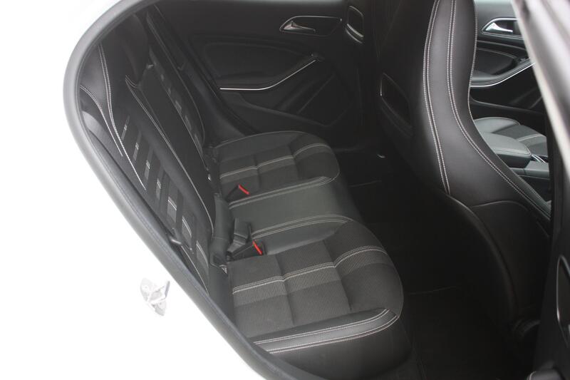 MERCEDES-BENZ GLA CLASS