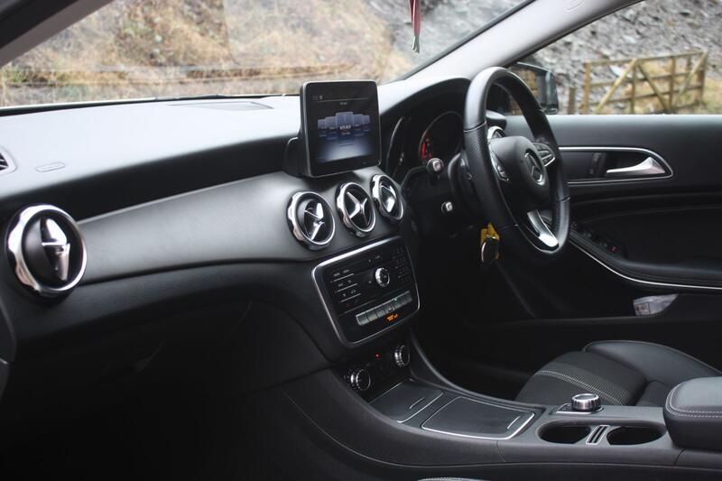 MERCEDES-BENZ GLA CLASS