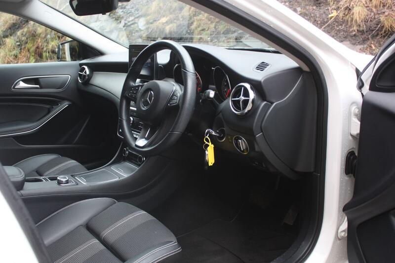 MERCEDES-BENZ GLA CLASS