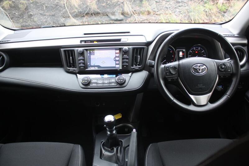 View TOYOTA RAV4 2.0 D-4D Business Edition Plus 