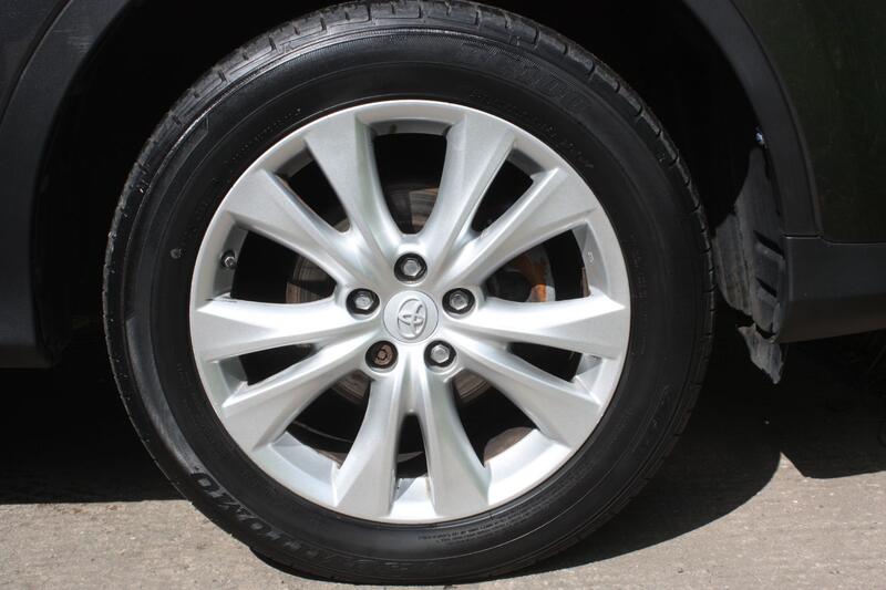 TOYOTA RAV4
