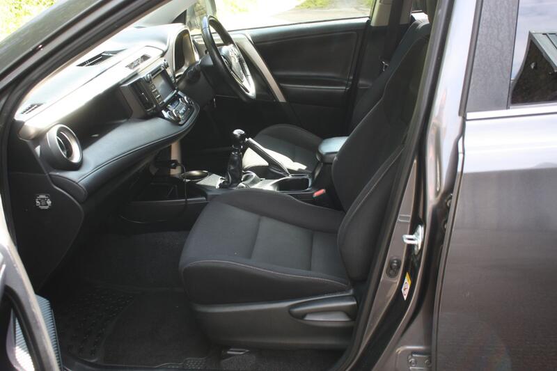 TOYOTA RAV4