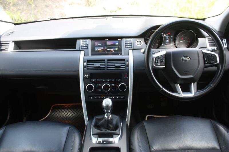 LAND ROVER DISCOVERY SPORT