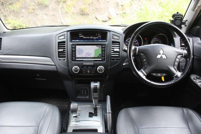MITSUBISHI SHOGUN
