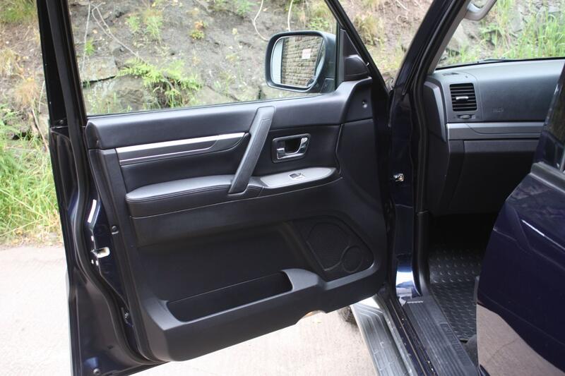 MITSUBISHI SHOGUN