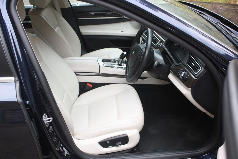 BMW 7 SERIES
