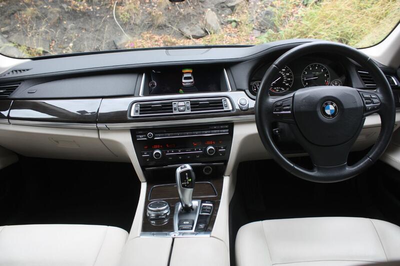 BMW 7 SERIES