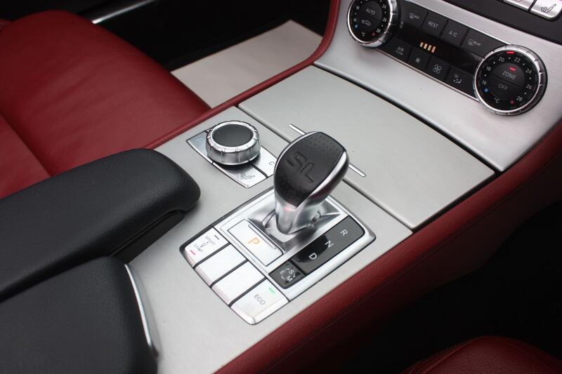 MERCEDES-BENZ SL