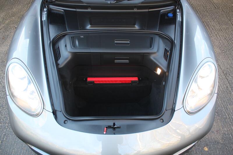 PORSCHE CAYMAN