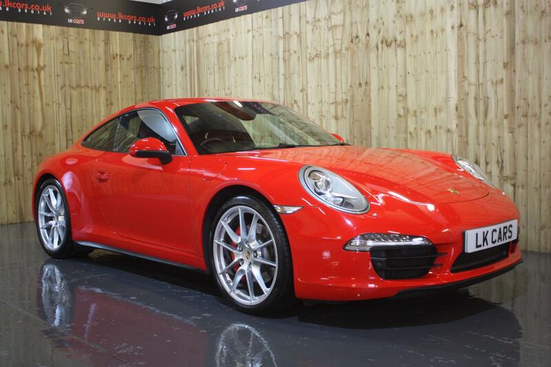 PORSCHE 911 3.8 991 Carrera 4S