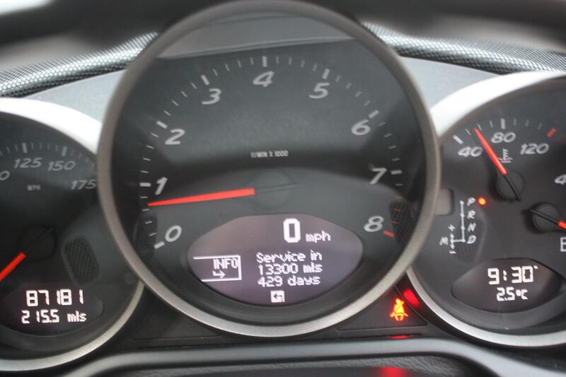 PORSCHE CAYMAN