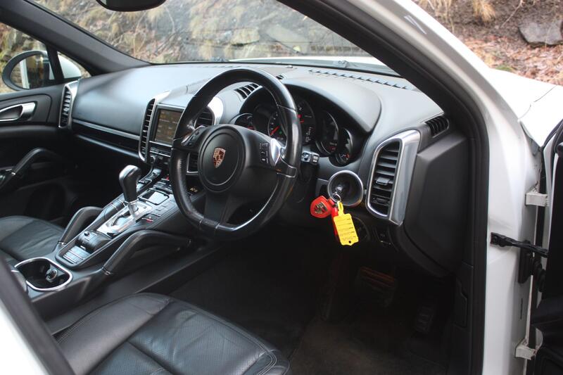 PORSCHE CAYENNE