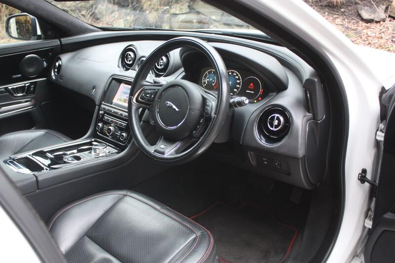 JAGUAR XJ