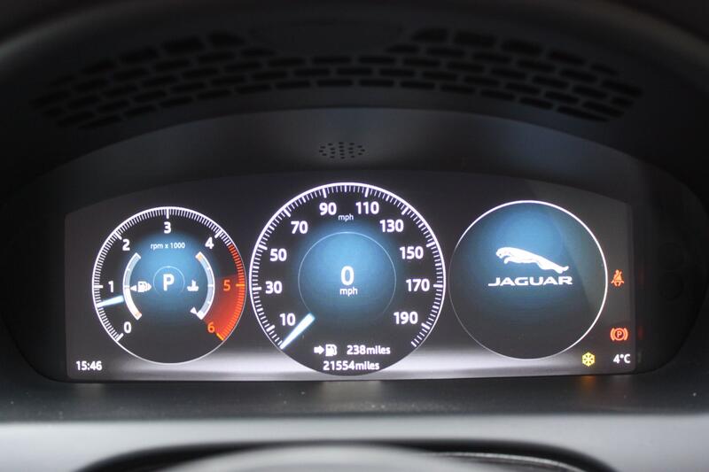 JAGUAR XJ