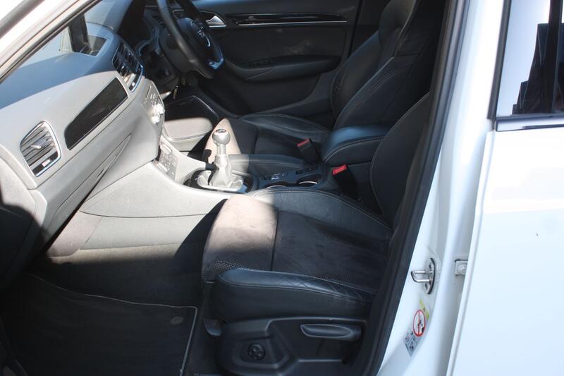 AUDI Q3