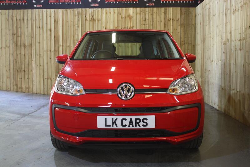 View VOLKSWAGEN UP 1.0 Move up!