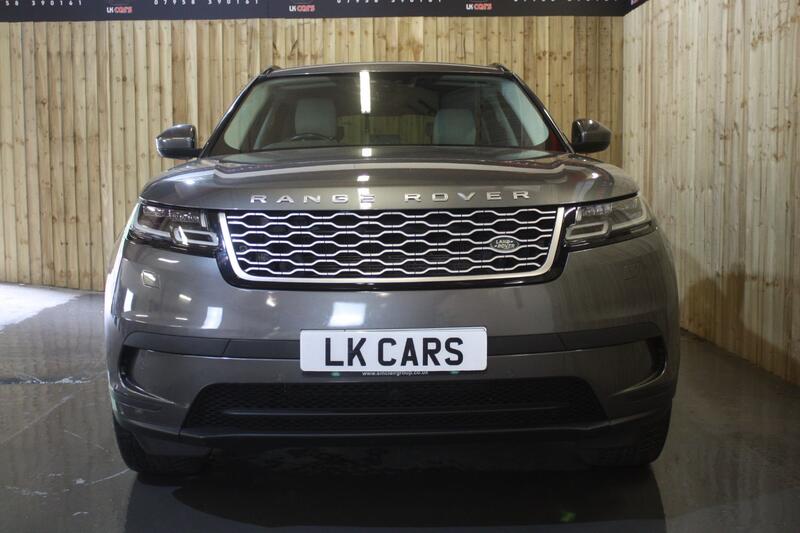 View LAND ROVER RANGE ROVER VELAR 2.0 D240 SE