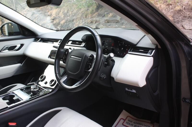 LAND ROVER RANGE ROVER VELAR