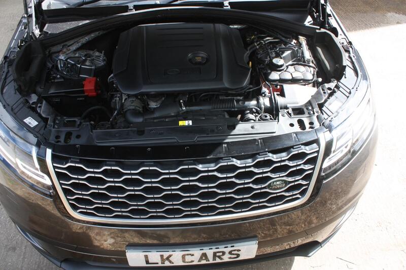 LAND ROVER RANGE ROVER VELAR