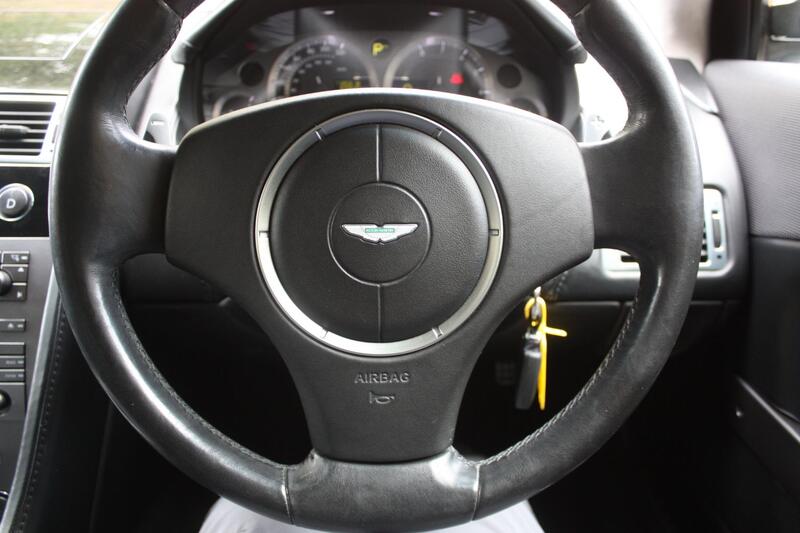 ASTON MARTIN DB9