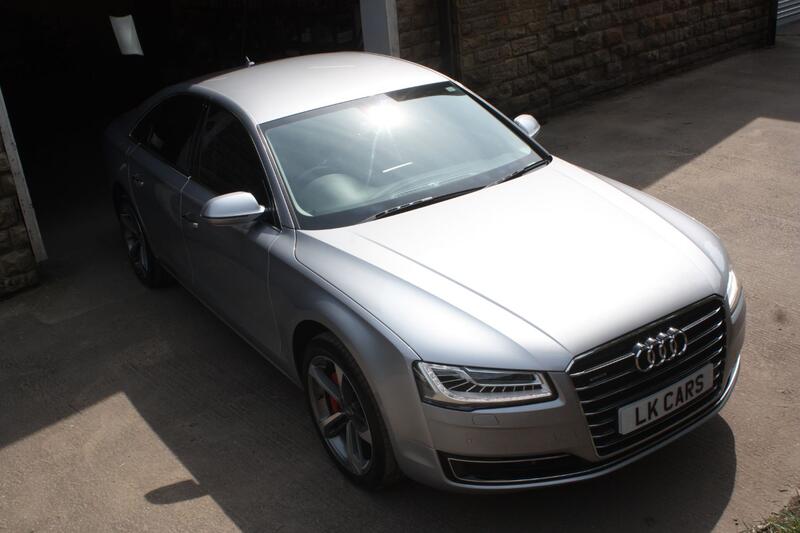 AUDI A8