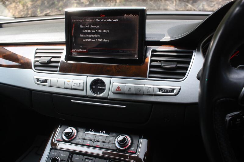 AUDI A8