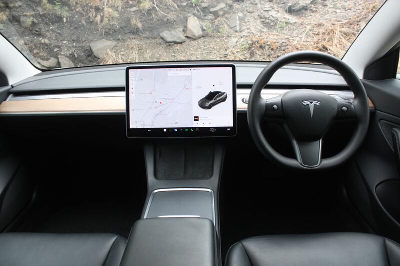 View TESLA MODEL 3 Standard Range Plus