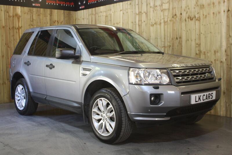 View LAND ROVER FREELANDER 2 2.2 TD4 HSE