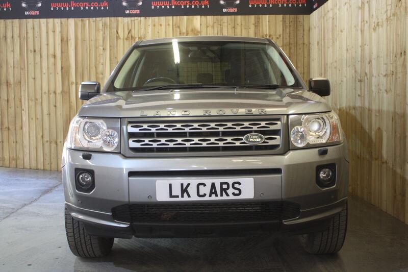 View LAND ROVER FREELANDER 2 2.2 TD4 HSE